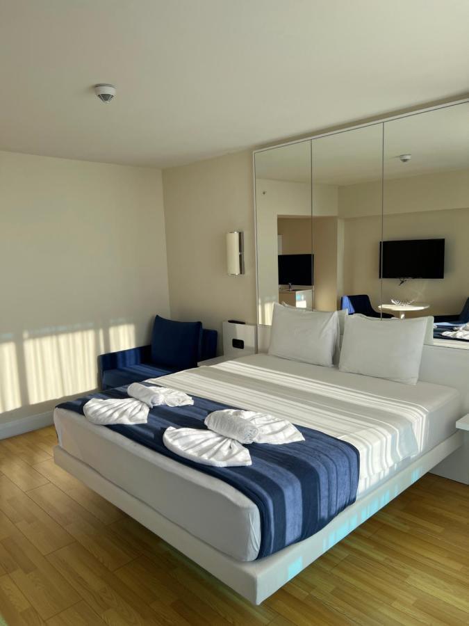 Orbi City Aparthotel Black Sea View Batumi Ngoại thất bức ảnh