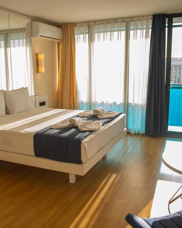 Orbi City Aparthotel Black Sea View Batumi Ngoại thất bức ảnh